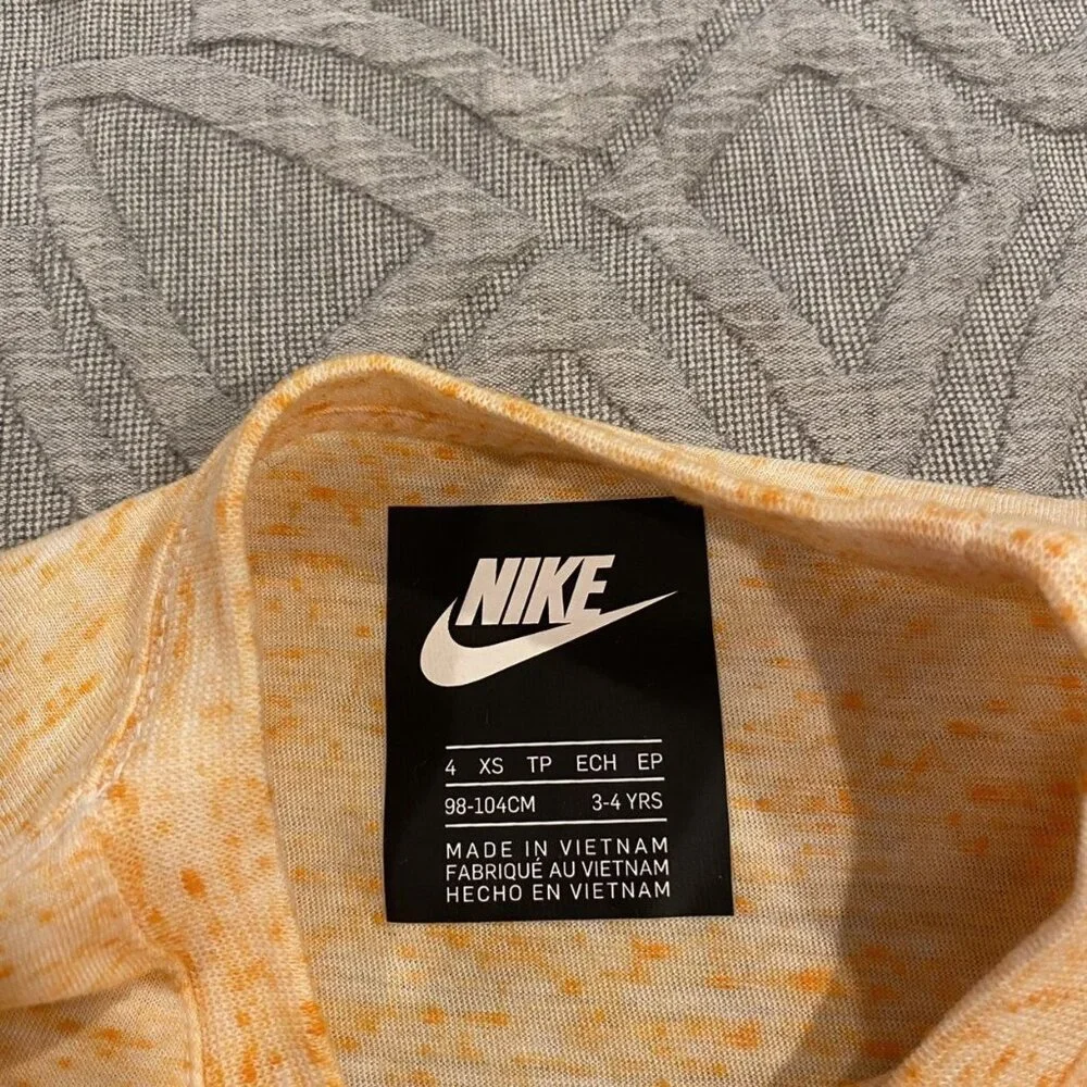 Nike Sz 4 Orange Crewneck Tee Shirt